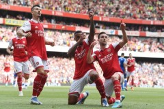 曼城官方：球队与后卫里科-刘易斯续约至2030年